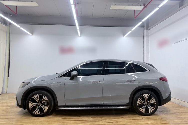 Used Mercedes-Benz EQE SUV 2023 350 4MATIC Luxury Edition Exterior 3