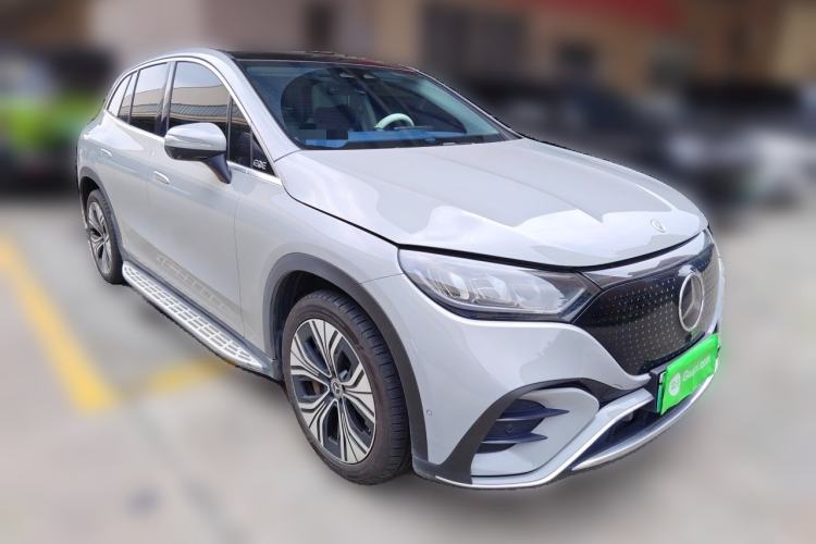 Used Mercedes-Benz EQE SUV 2023 350 4MATIC Luxury Edition Front Right 45 Deg