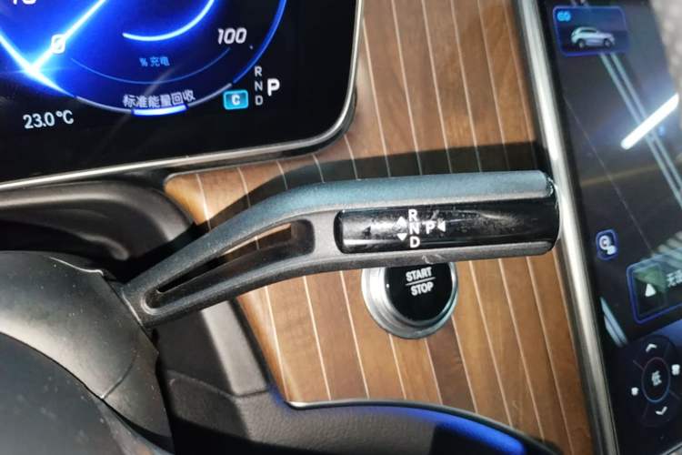 Used Mercedes-Benz EQE SUV 2023 350 4MATIC Luxury Edition Gear Lever