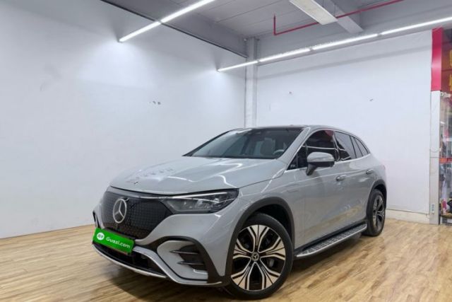 Mercedes-Benz EQE SUV 2023 350 4MATIC Luxury Edition مستعملة