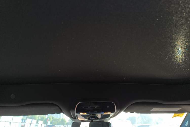 Used Mercedes-Benz EQE SUV 2023 350 4MATIC Luxury Edition Headliner