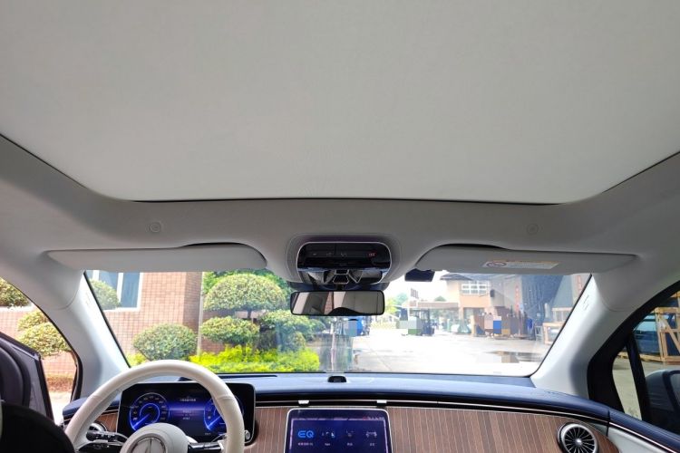 Used Mercedes-Benz EQE SUV 2023 350 4MATIC Luxury Edition Headliner