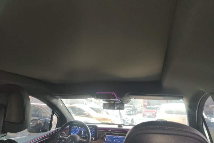 Used Mercedes-Benz EQE SUV 2023 350 4MATIC Luxury Edition Headliner