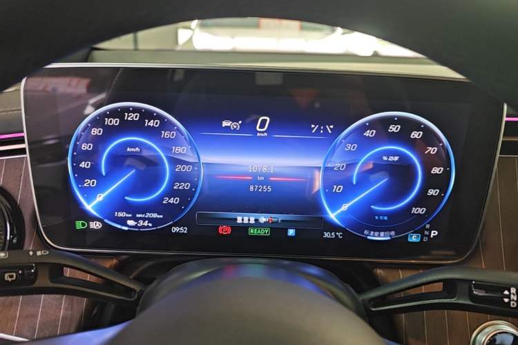 Used Mercedes-Benz EQE SUV 2023 350 4MATIC Pioneer Edition Instrument Cluster