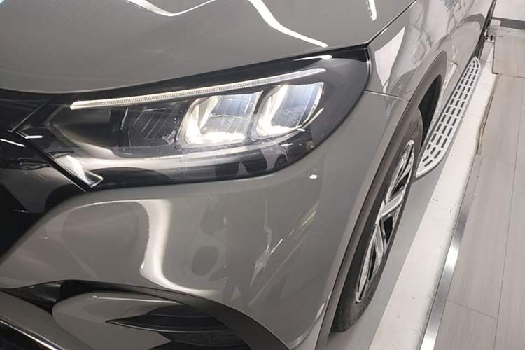 Used Mercedes-Benz EQE SUV 2023 350 4MATIC Pioneer Edition Left Front Headlight