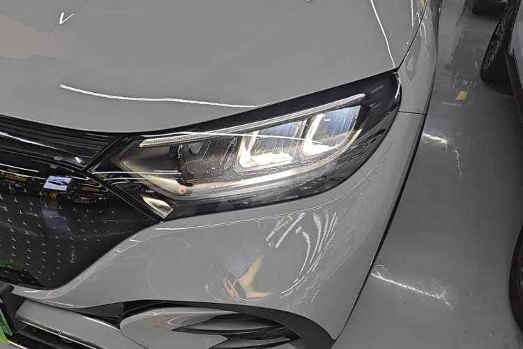 Used Mercedes-Benz EQE SUV 2023 350 4MATIC Luxury Edition Left Front Headlight