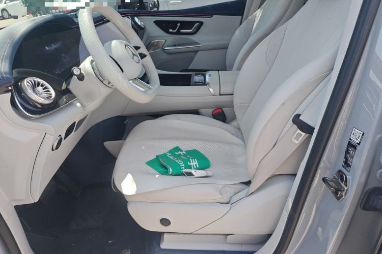 Used Mercedes-Benz EQE SUV 2023 500 4MATIC Left Front Seat