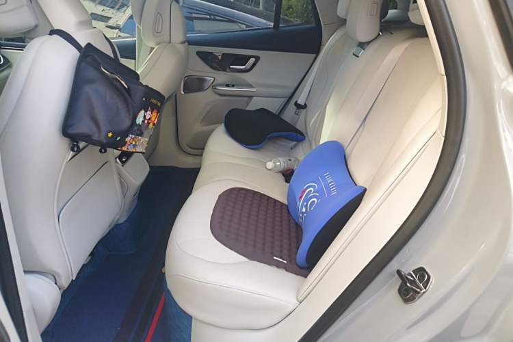 Used Mercedes-Benz EQE SUV 2023 500 4MATIC Special Edition Left Rear Seat