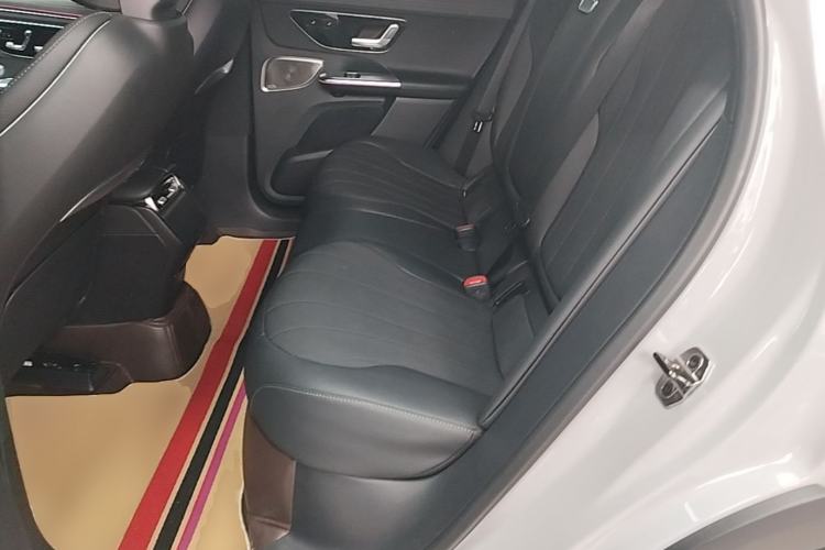 Used Mercedes-Benz EQE SUV 2023 350 4MATIC Pioneer Edition Left Rear Seat