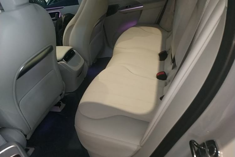 Used Mercedes-Benz EQE SUV 2023 350 4MATIC Pioneer Edition Left Rear Seat
