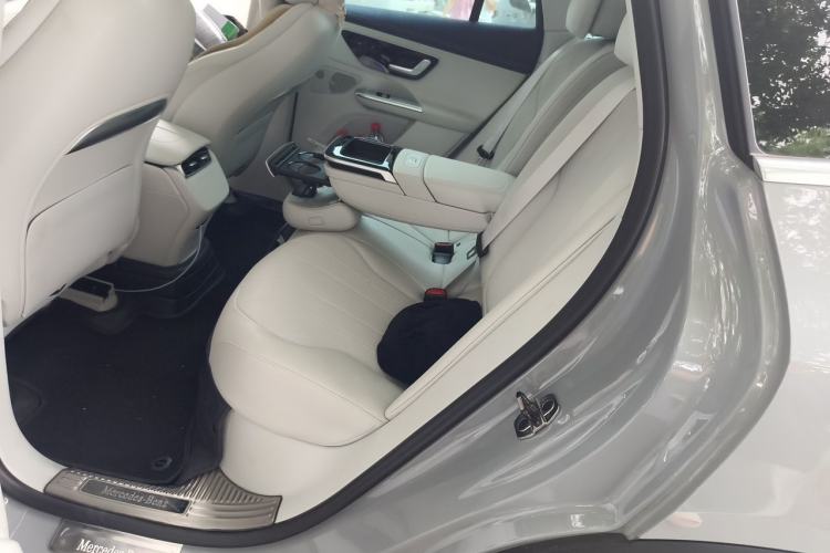 Used Mercedes-Benz EQE SUV 2023 350 4MATIC Pioneer Edition Left Rear Seat
