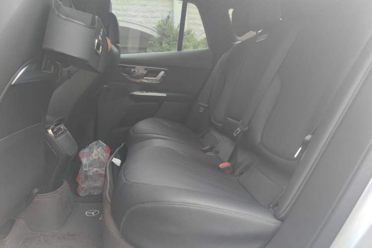 Used Mercedes-Benz EQE SUV 2023 350 4MATIC Pioneer Edition Left Rear Seat