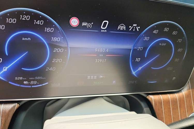 Used Mercedes-Benz EQE SUV 2023 350 4MATIC Luxury Edition Odometer Close Up