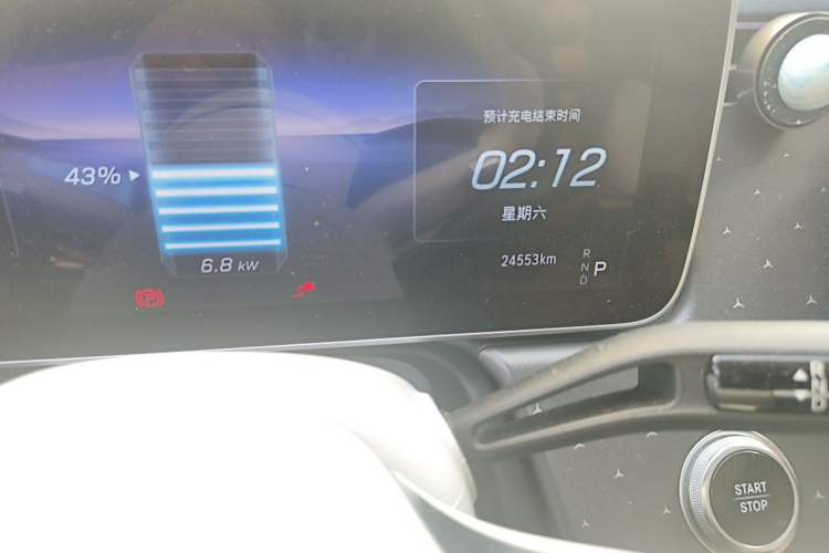 Used Mercedes-Benz EQE SUV 2023 500 4MATIC Special Edition Odometer Close Up