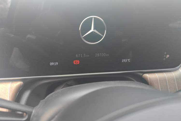 Used Mercedes-Benz EQE SUV 2023 350 4MATIC Pioneer Edition Odometer Close Up