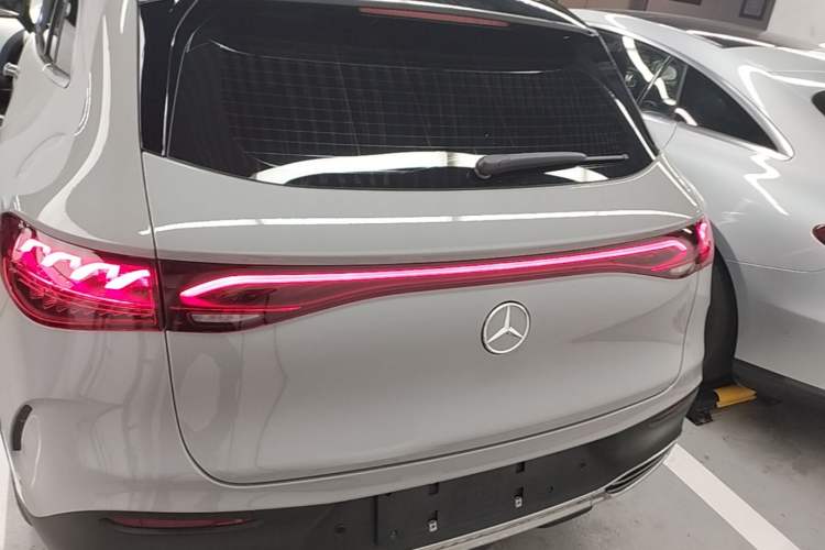 Used Mercedes-Benz EQE SUV 2023 350 4MATIC Pioneer Edition Rear