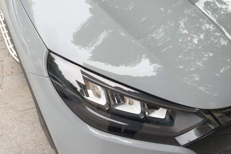 Used Mercedes-Benz EQE SUV 2023 350 4MATIC Pioneer Edition Right Front Headlight