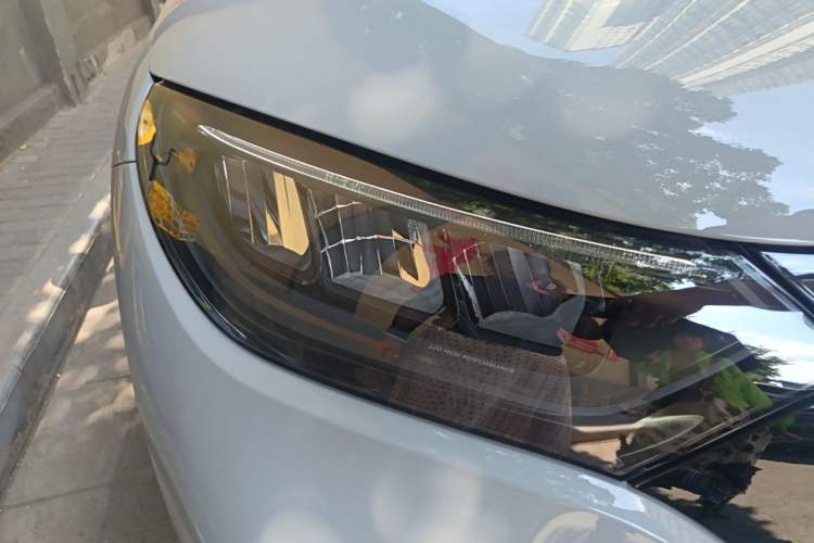 Used Mercedes-Benz EQE SUV 2023 350 4MATIC Pioneer Edition Right Front Headlight