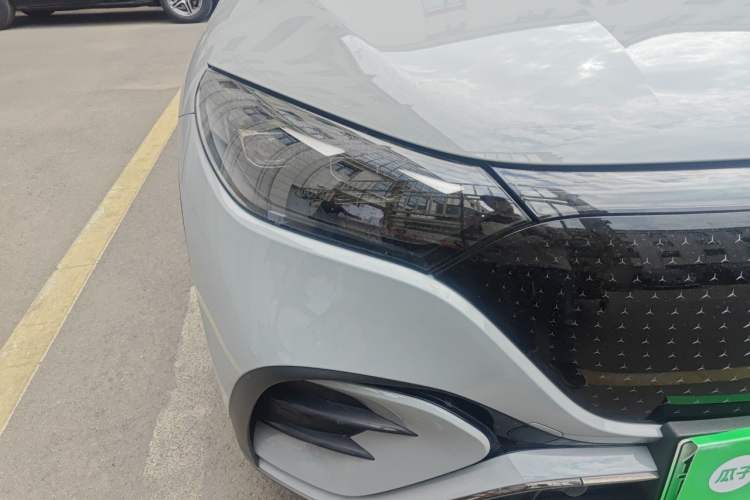 Used Mercedes-Benz EQE SUV 2023 500 4MATIC Right Front Headlight