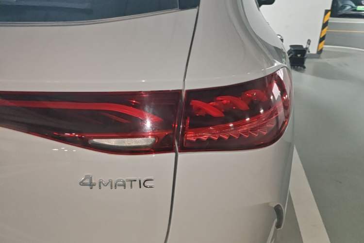 Used Mercedes-Benz EQE SUV 2023 500 4MATIC Right Rear Taillight