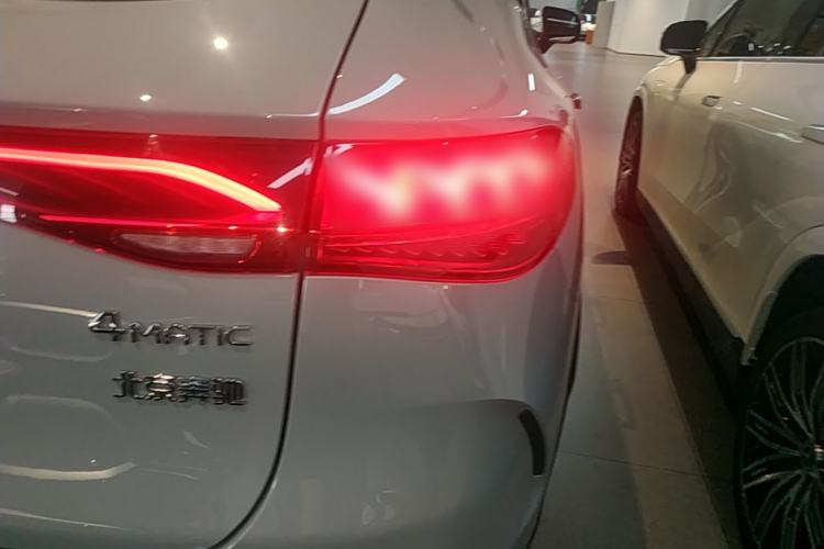 Used Mercedes-Benz EQE SUV 2023 350 4MATIC Pioneer Edition Right Rear Taillight