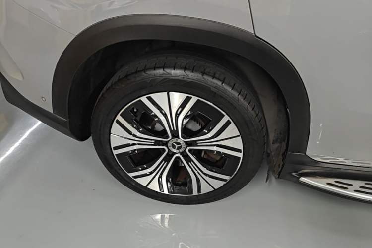 Used Mercedes-Benz EQE SUV 2023 350 4MATIC Luxury Edition Right Rear Wheel Hub