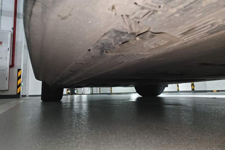Used Mercedes-Benz EQE SUV 2023 500 4MATIC Right Side Sill