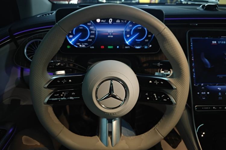 Used Mercedes-Benz EQE SUV 2023 350 4MATIC Luxury Edition Steering Wheel