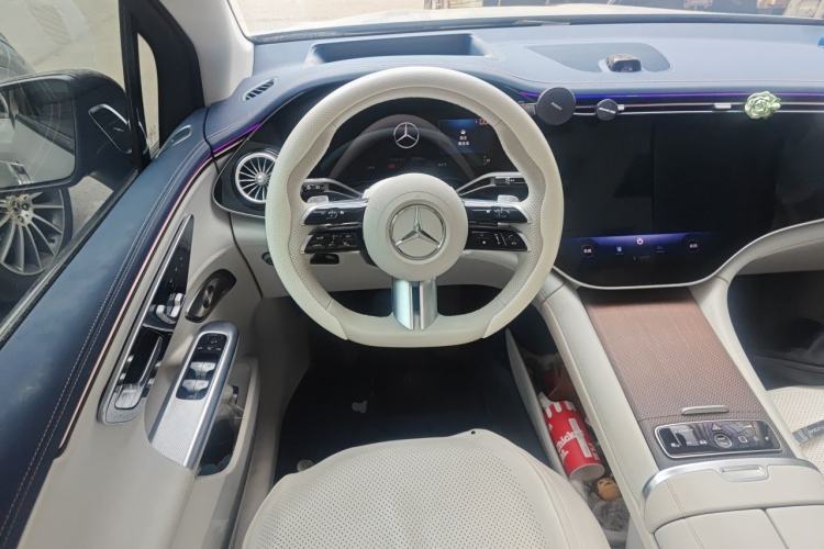 Used Mercedes-Benz EQE SUV 2023 500 4MATIC Steering Wheel