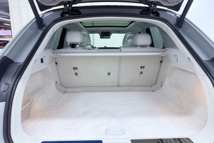 Used Mercedes-Benz EQE SUV 2023 350 4MATIC Luxury Edition Trunk