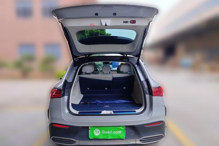 Used Mercedes-Benz EQE SUV 2023 350 4MATIC Luxury Edition Trunk
