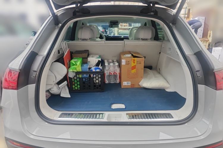 Used Mercedes-Benz EQE SUV 2023 500 4MATIC Trunk