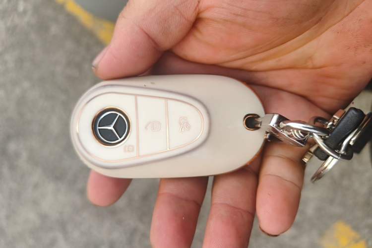 Used Mercedes-Benz EQE SUV 2023 500 4MATIC Special Edition Vehicle Key