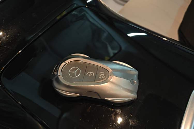 Used Mercedes-Benz EQE SUV 2023 350 4MATIC Luxury Edition Vehicle Key