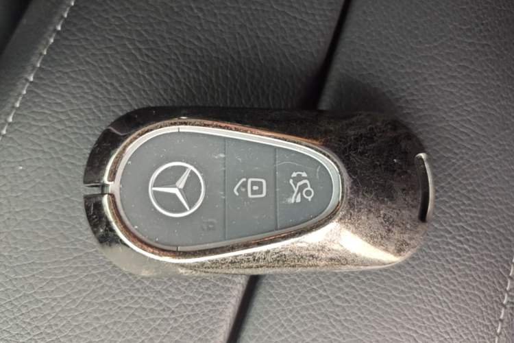 Used Mercedes-Benz EQE SUV 2023 350 4MATIC Pioneer Edition Vehicle Key