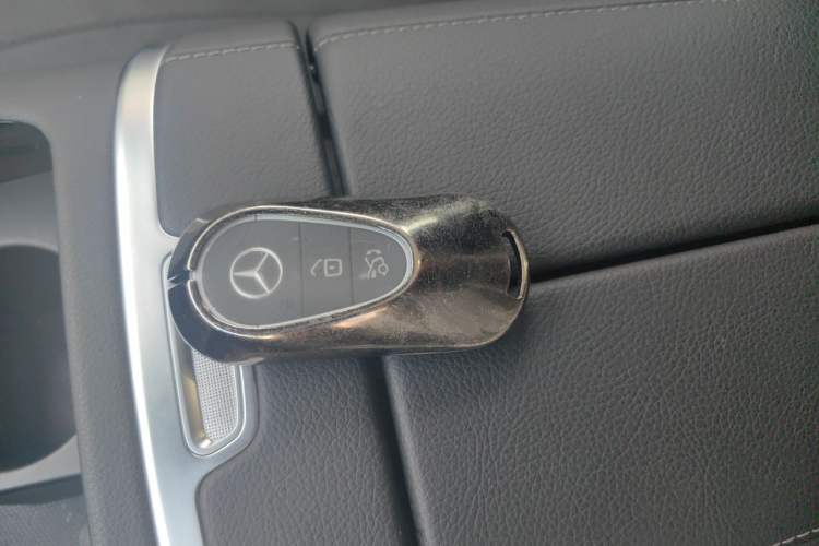 Used Mercedes-Benz EQE SUV 2023 350 4MATIC Pioneer Edition Vehicle Key