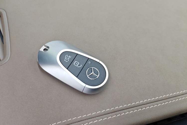 Used Mercedes-Benz EQE SUV 2023 350 4MATIC Pioneer Edition Vehicle Key