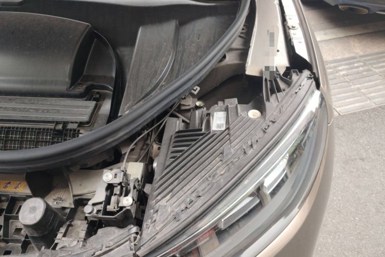Used Mercedes-Benz EQE SUV 2023 350 4MATIC Luxury Edition Engine Bay Left