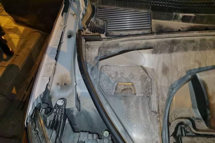 Used Mercedes-Benz EQE SUV 2023 350 4MATIC Pioneer Edition Engine Bay Right