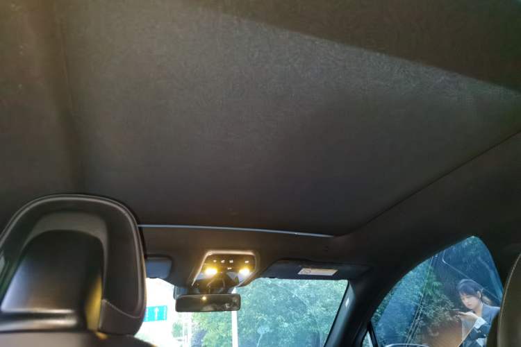 Used Mercedes-Benz EQE SUV 2023 350 4MATIC Pioneer Edition Headliner