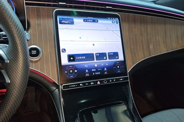 Used Mercedes-Benz EQE SUV 2023 350 4MATIC Luxury Edition Audio And AC Panel