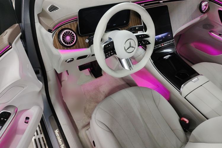 Used Mercedes-Benz EQE SUV 2023 350 4MATIC Luxury Edition Driver Seat