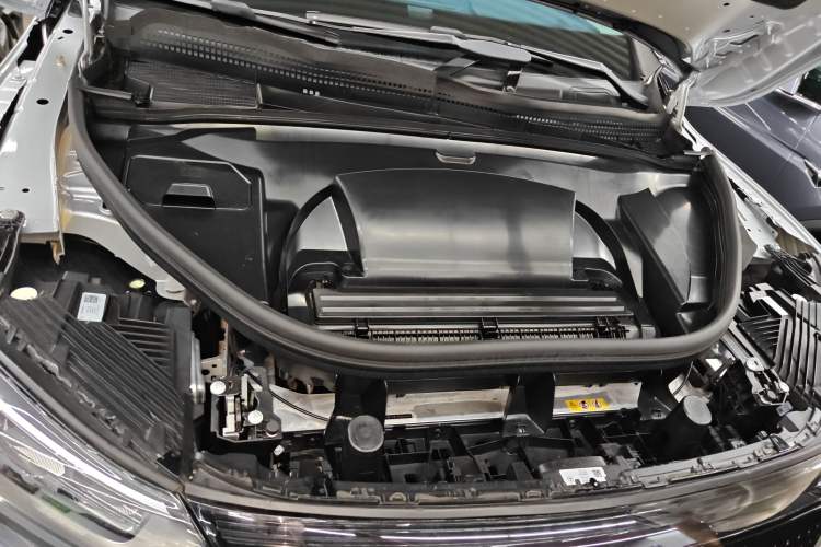 Used Mercedes-Benz EQE SUV 2023 350 4MATIC Luxury Edition Engine Bay