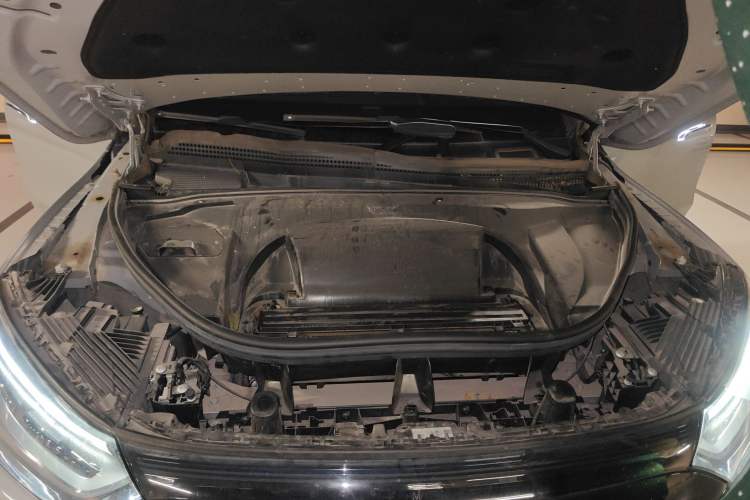 Used Mercedes-Benz EQE SUV 2023 350 4MATIC Luxury Edition Engine Bay