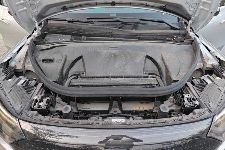 Used Mercedes-Benz EQE SUV 2023 350 4MATIC Luxury Edition Engine Bay
