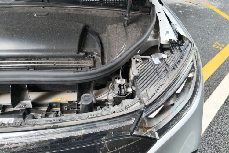 Used Mercedes-Benz EQE SUV 2023 500 4MATIC Special Edition Engine Bay Left