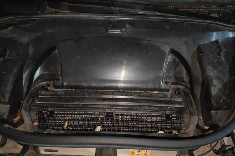 Used Mercedes-Benz EQE SUV 2023 350 4MATIC Luxury Edition Engine Bay