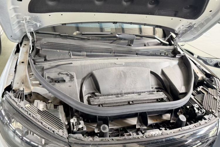 Used Mercedes-Benz EQE SUV 2023 350 4MATIC Luxury Edition Engine Bay