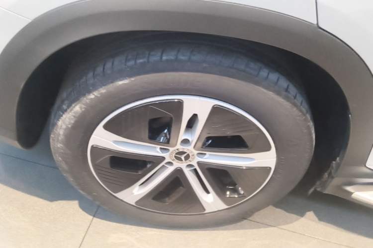 Used Mercedes-Benz EQE SUV 2023 350 4MATIC Pioneer Edition Exterior 5