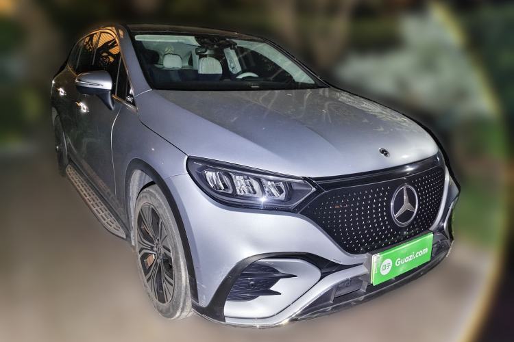 Used Mercedes-Benz EQE SUV 2023 350 4MATIC Luxury Edition Front Right 45 Deg